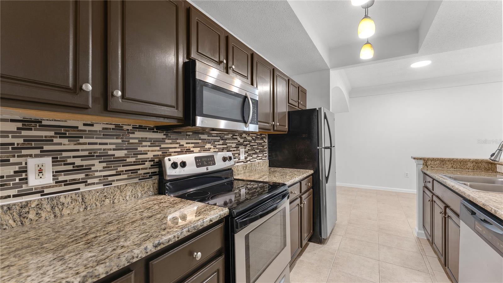 Image 9 of 22 For 12204 Wild Iris Way 103