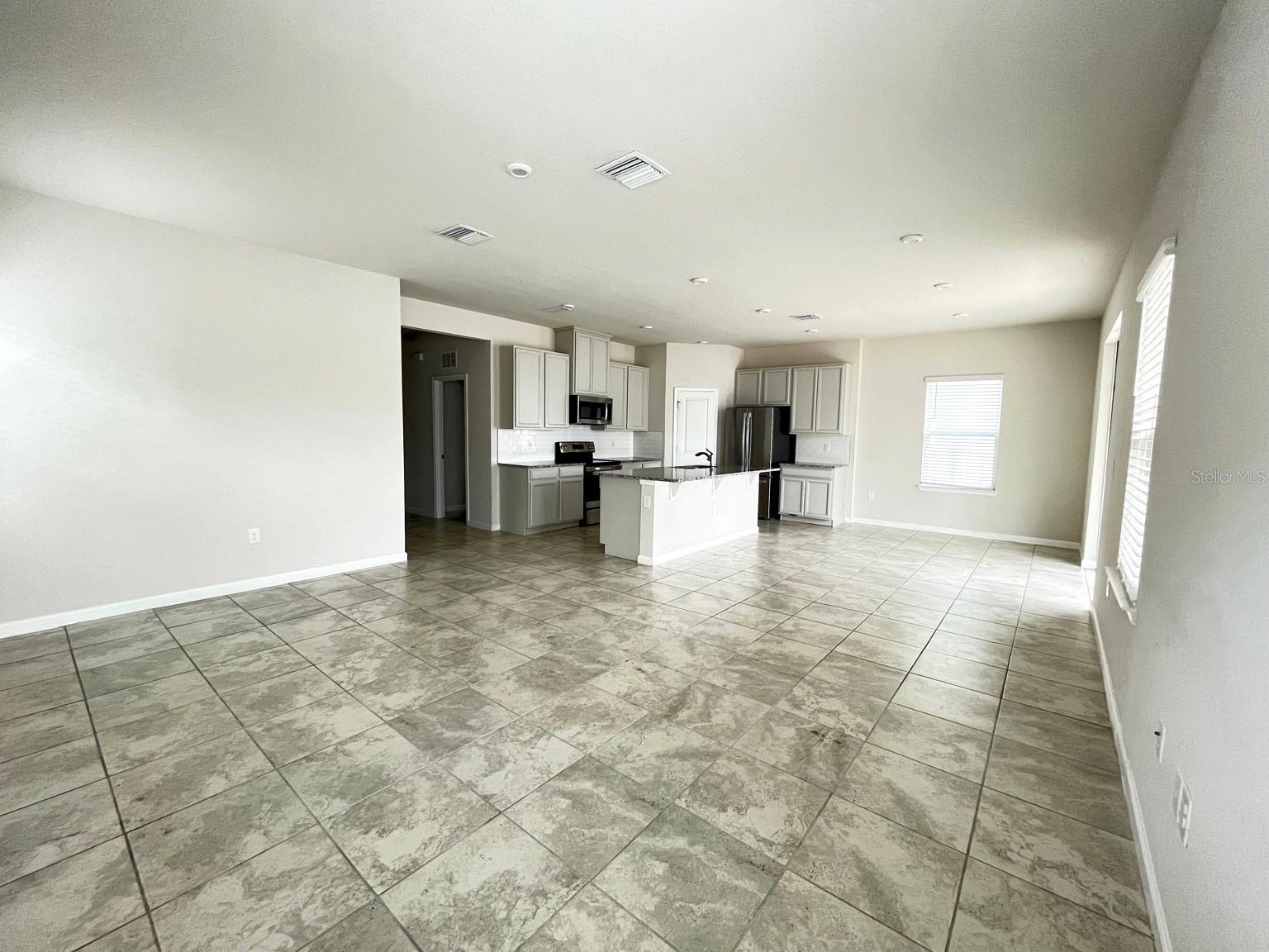 Image 5 of 17 For 5018 Grand Teton Court