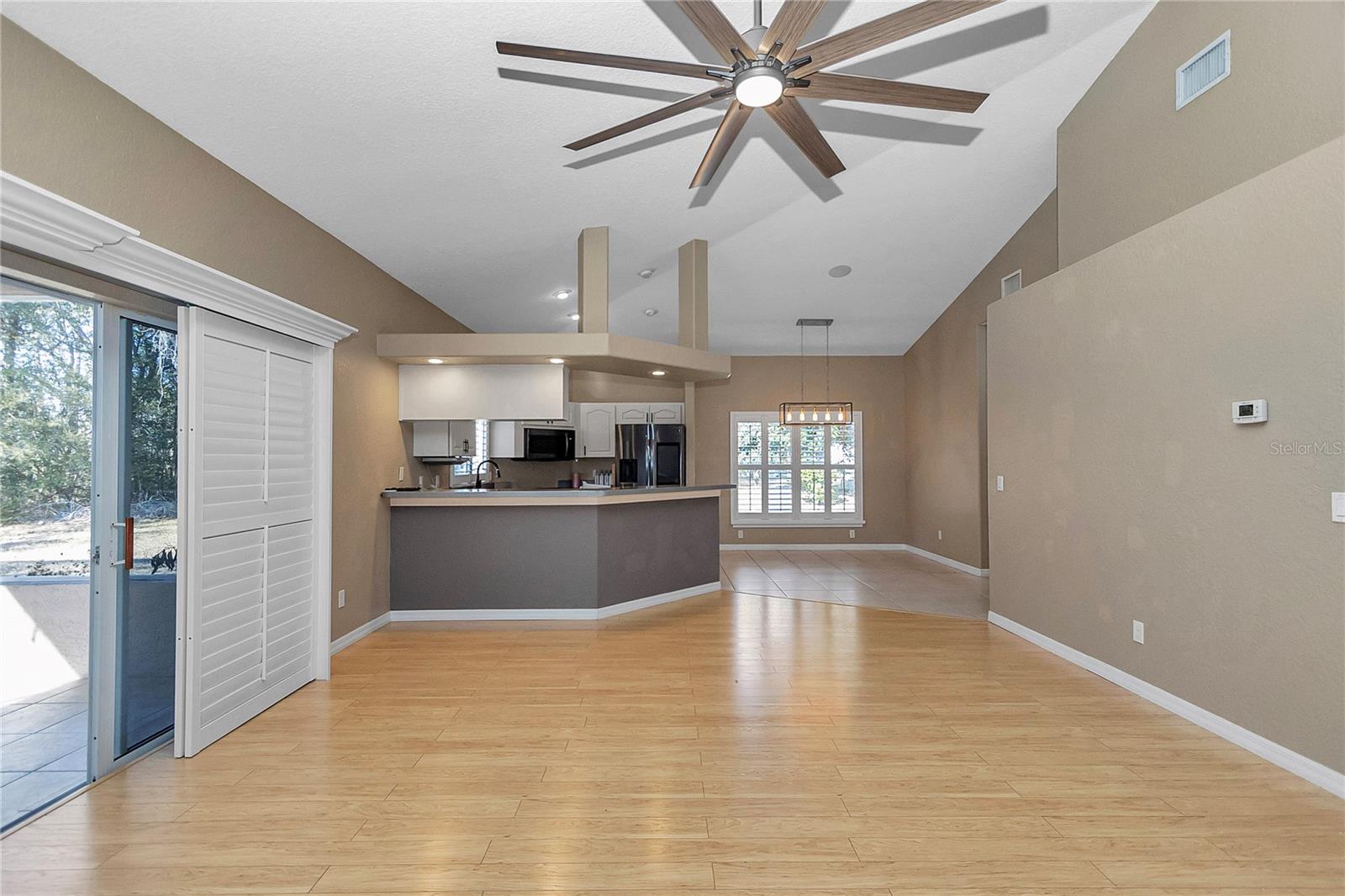 Image 18 of 46 For 5940 Bonview Point