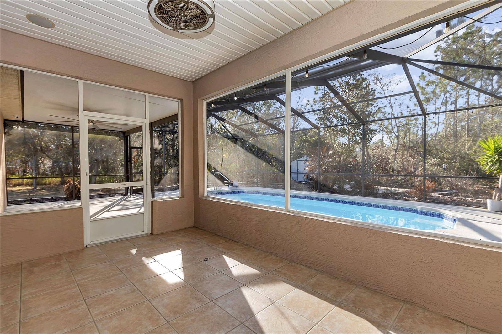 Image 19 of 46 For 5940 Bonview Point