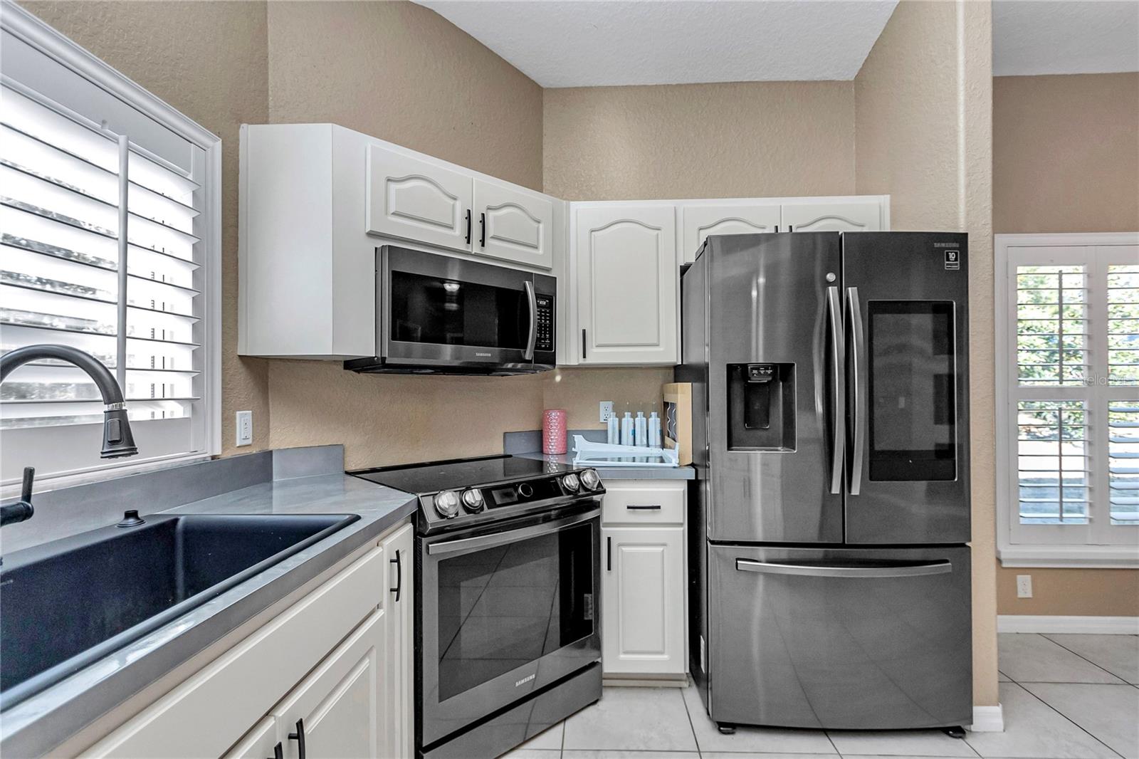 Image 29 of 46 For 5940 Bonview Point