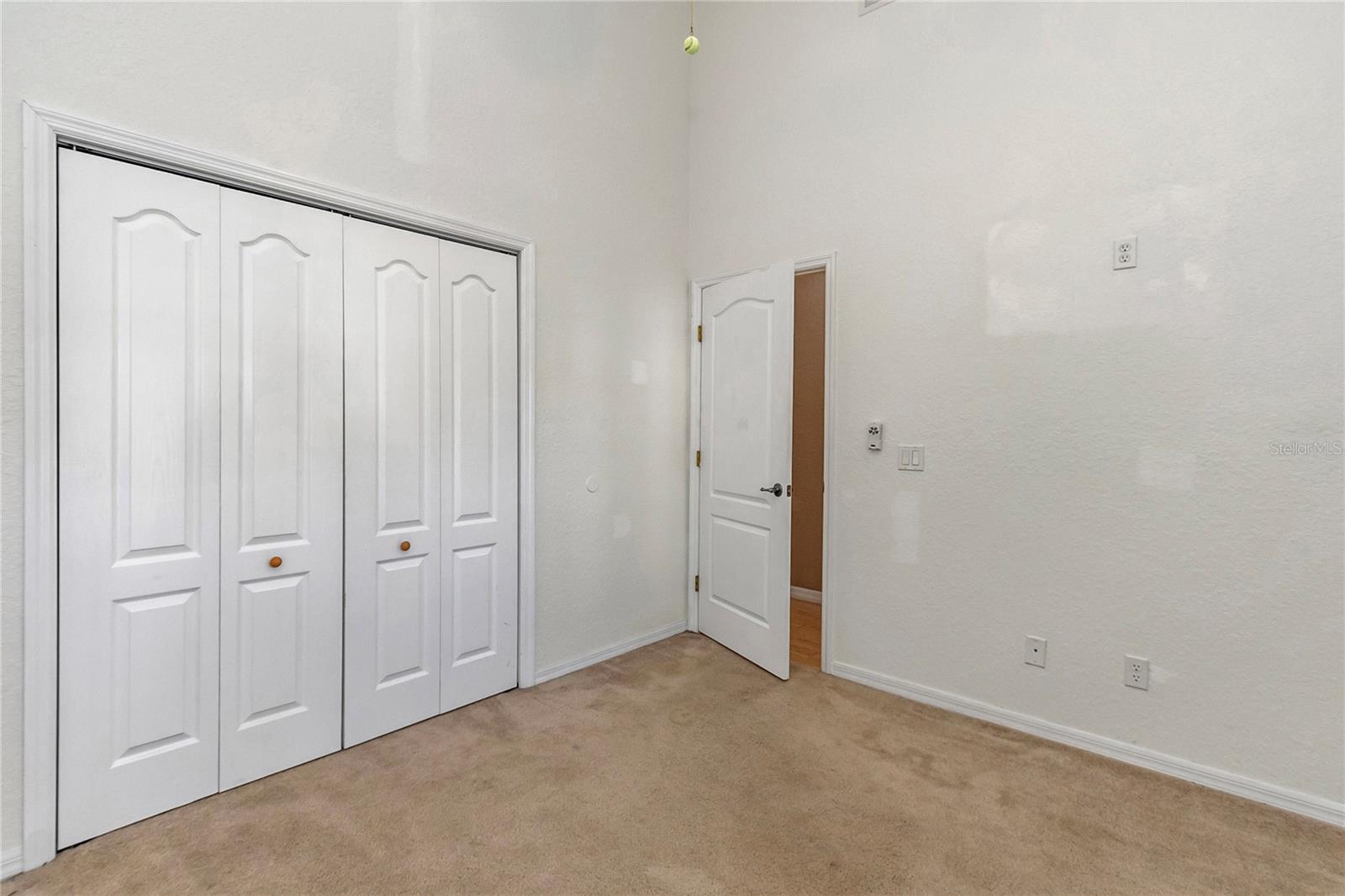 Image 35 of 46 For 5940 Bonview Point