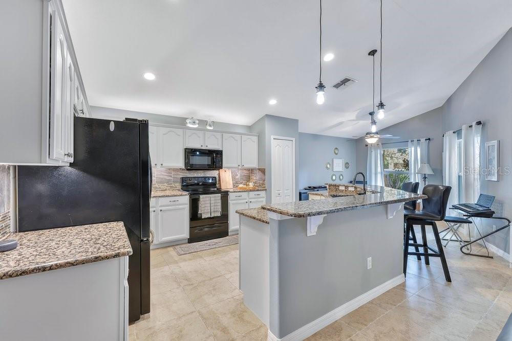 Image 10 of 37 For 12126 Citruswood Drive