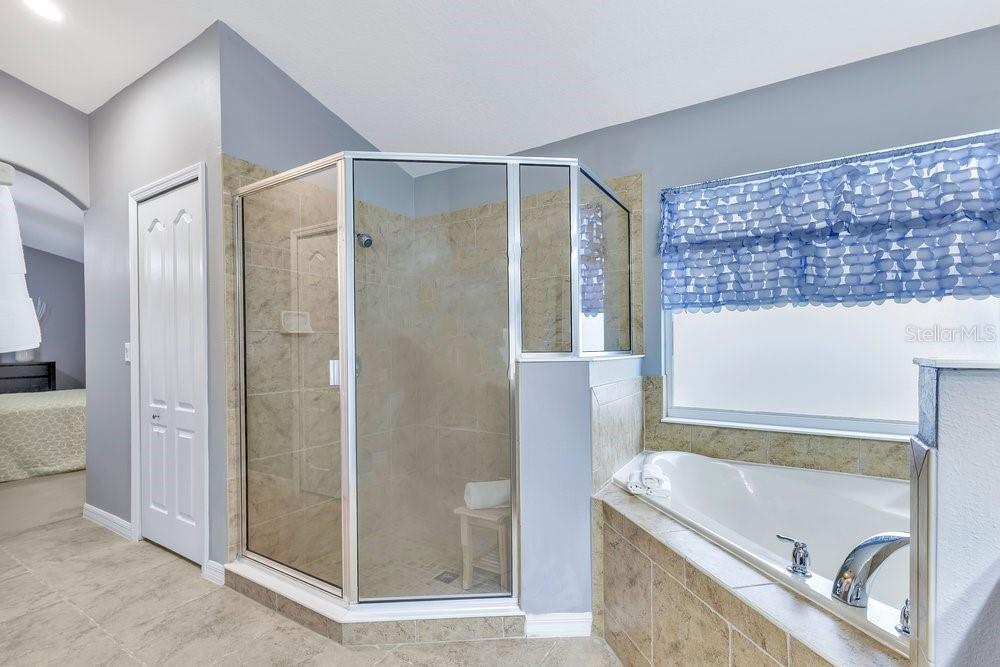 Image 14 of 37 For 12126 Citruswood Drive