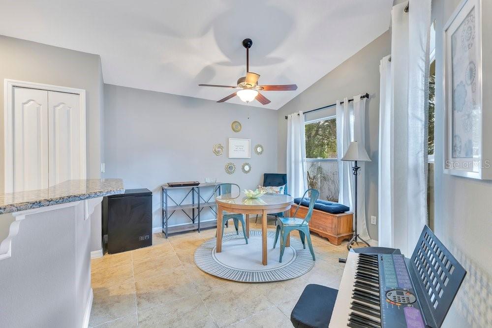 Image 6 of 37 For 12126 Citruswood Drive