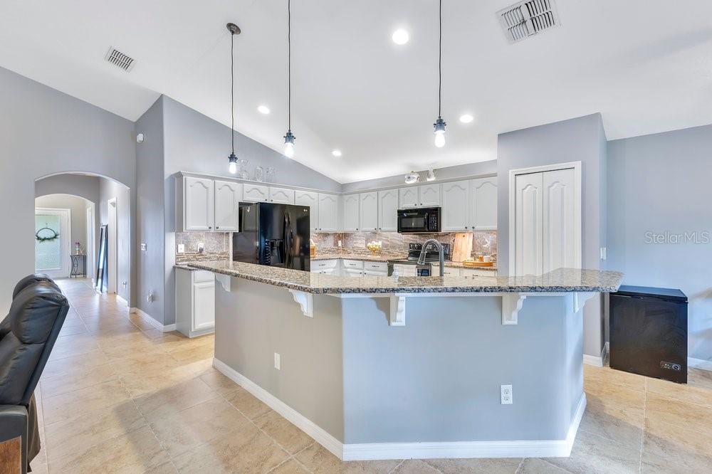 Image 8 of 37 For 12126 Citruswood Drive