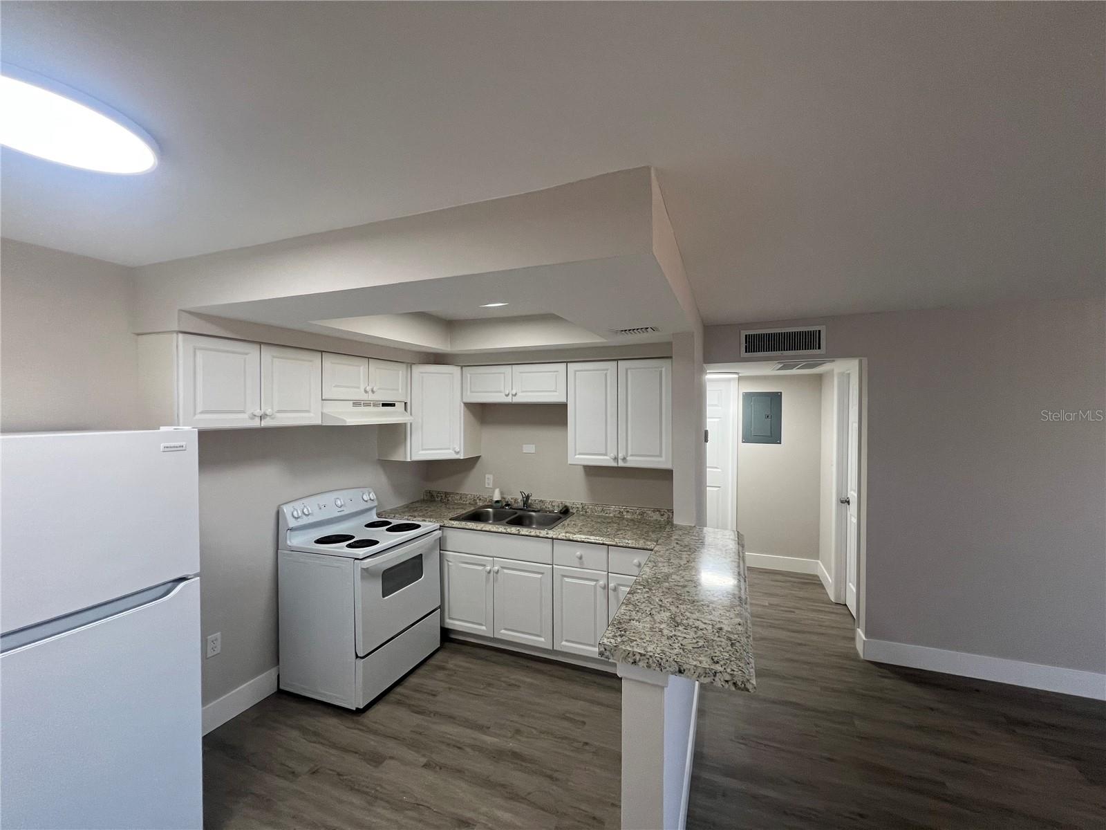 Image 4 of 9 For 800 Fiske Boulevard 613