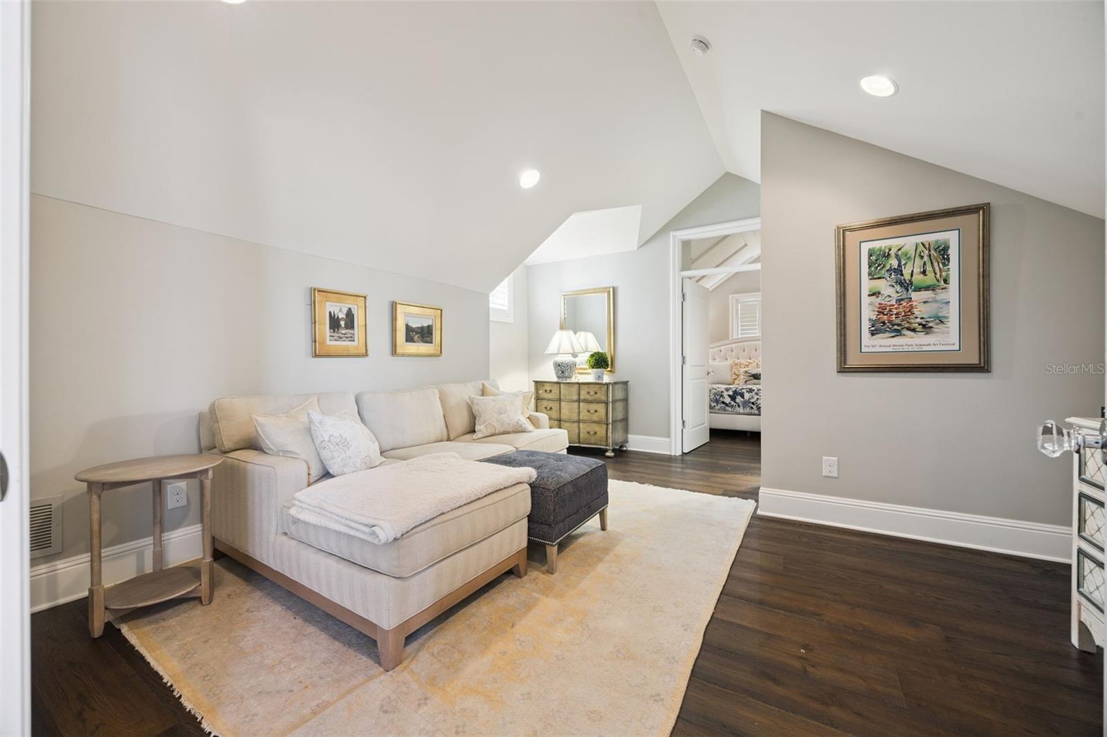 Image 22 of 64 For 670 Williams Drive