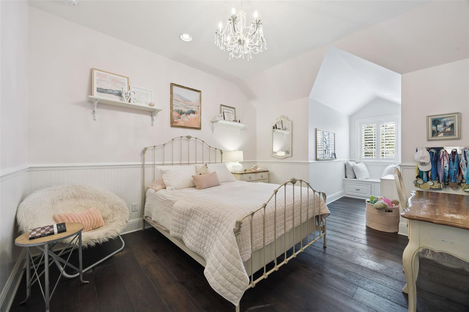 Image 27 of 64 For 670 Williams Drive