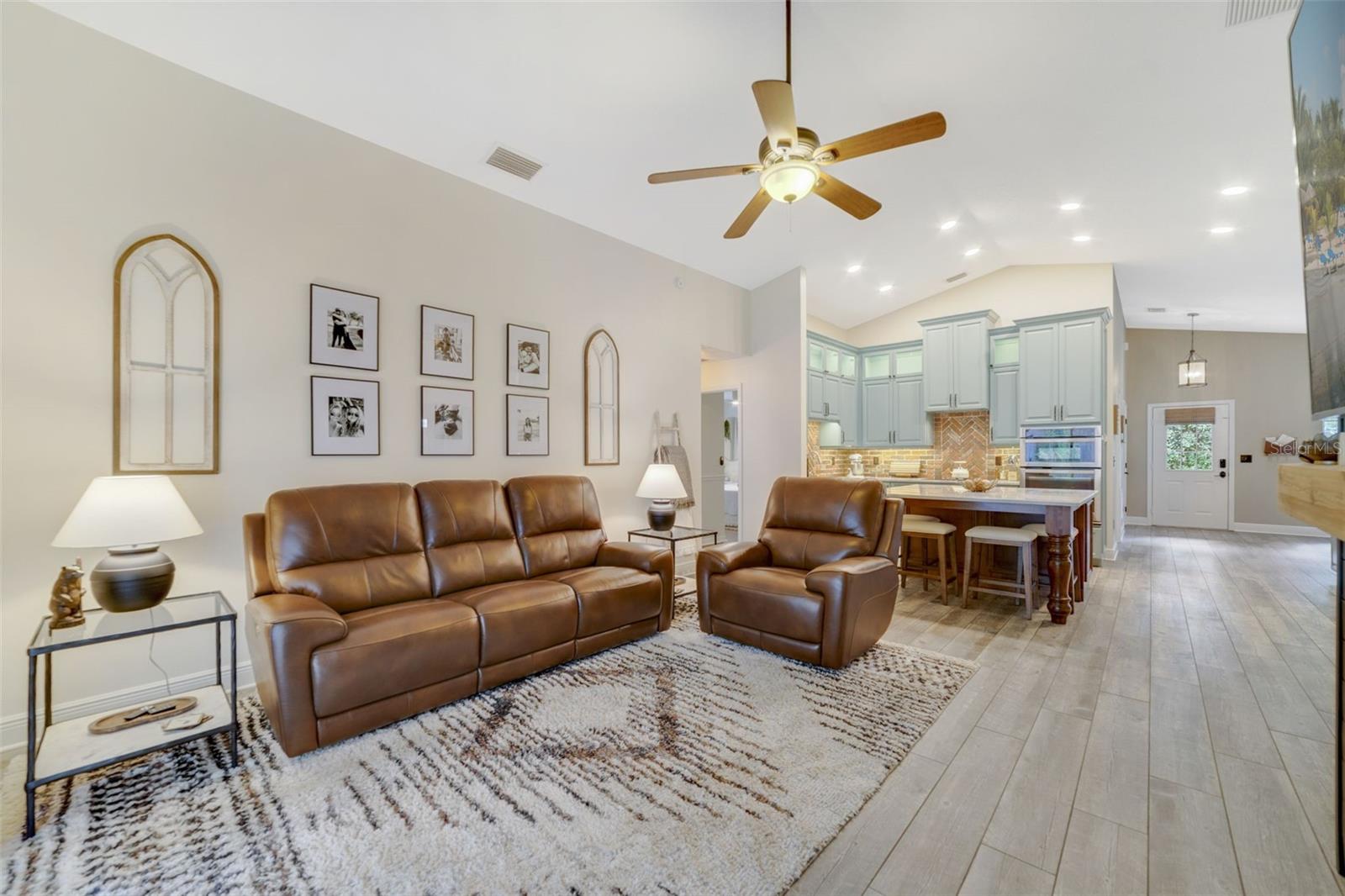 Image 2 of 25 For 135 9th Street