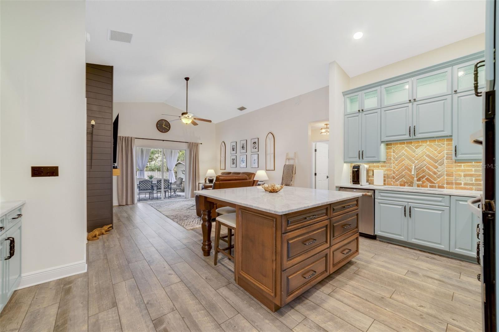 Image 9 of 25 For 135 9th Street