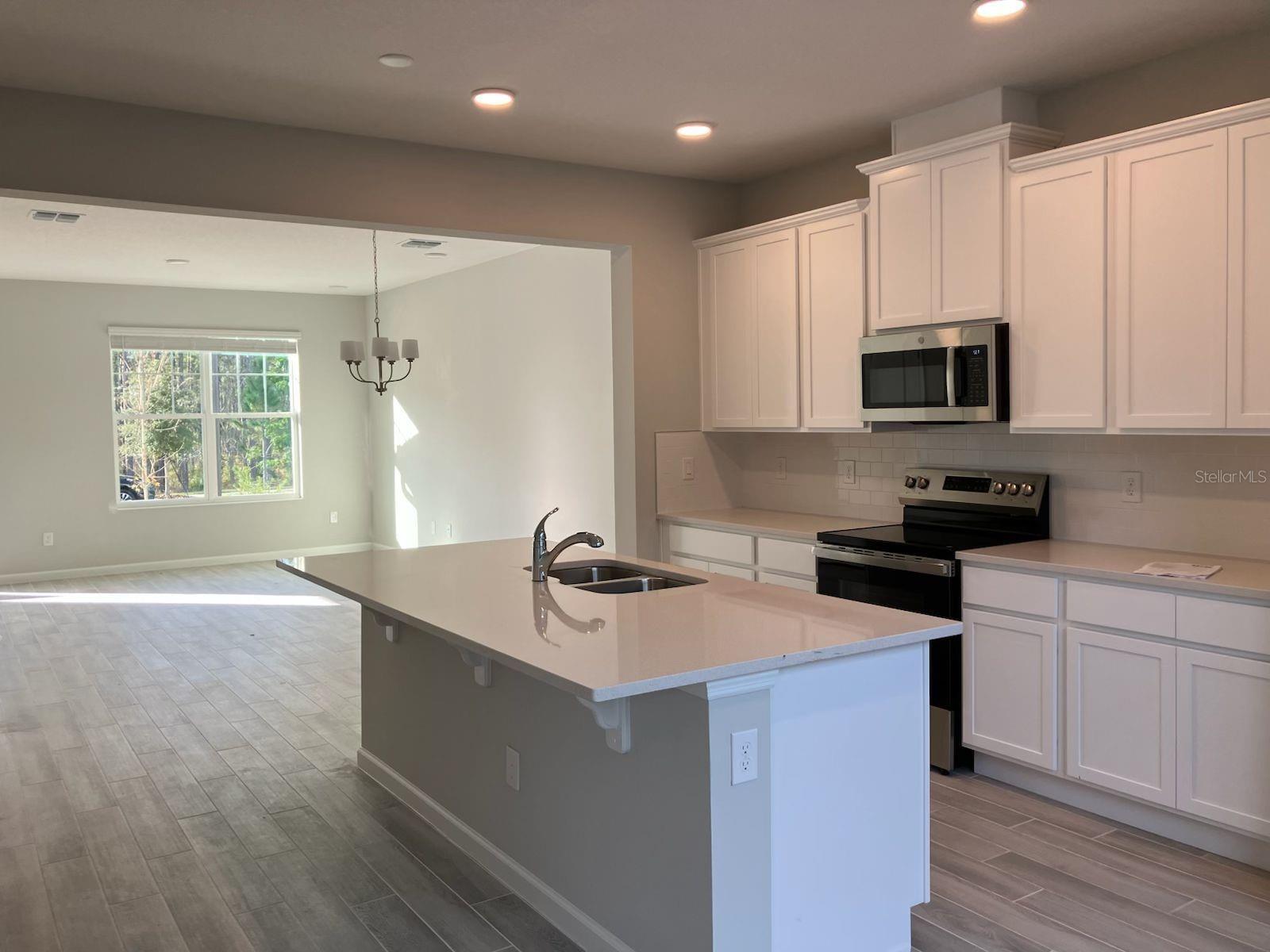 Image 5 of 36 For 15523 Bay Bridge Street