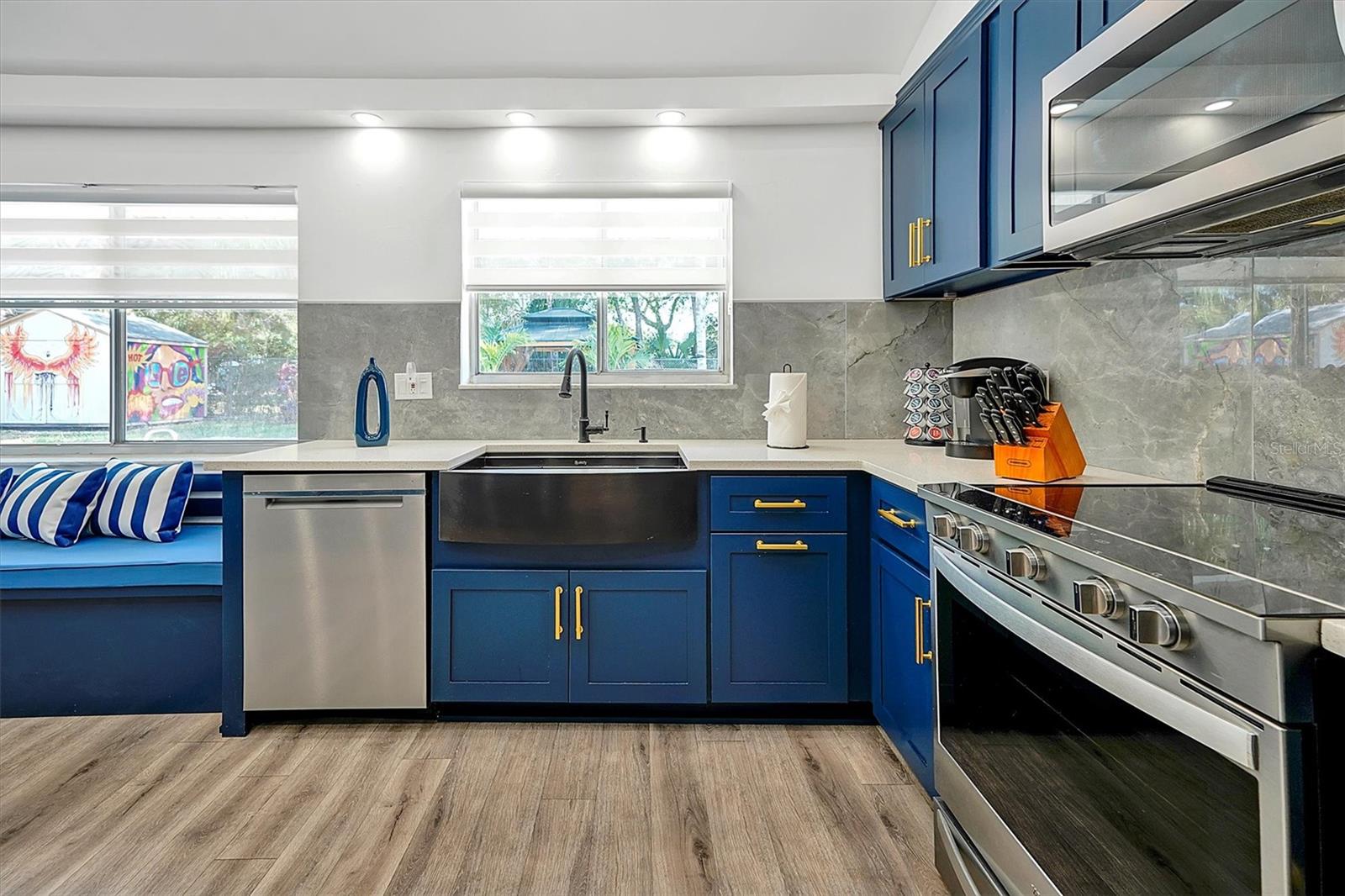 Image 8 of 31 For 1568 Oak Leaf Lane