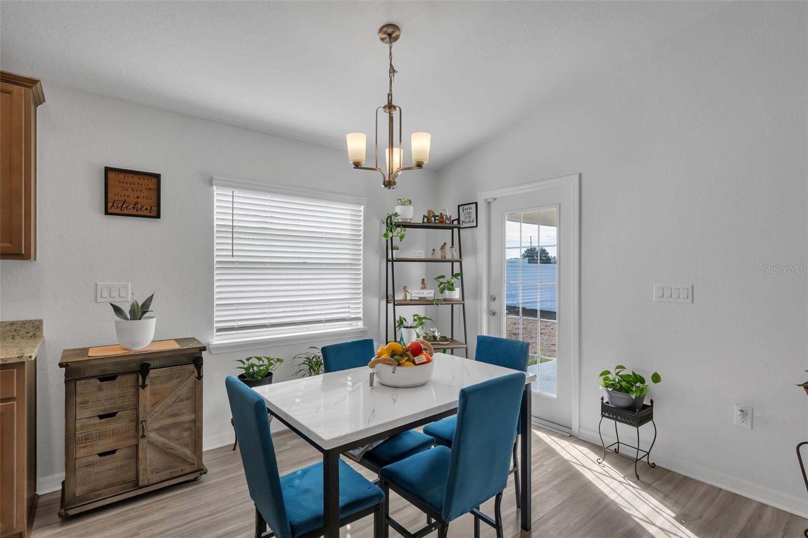 Image 6 of 52 For 4820 91st Place