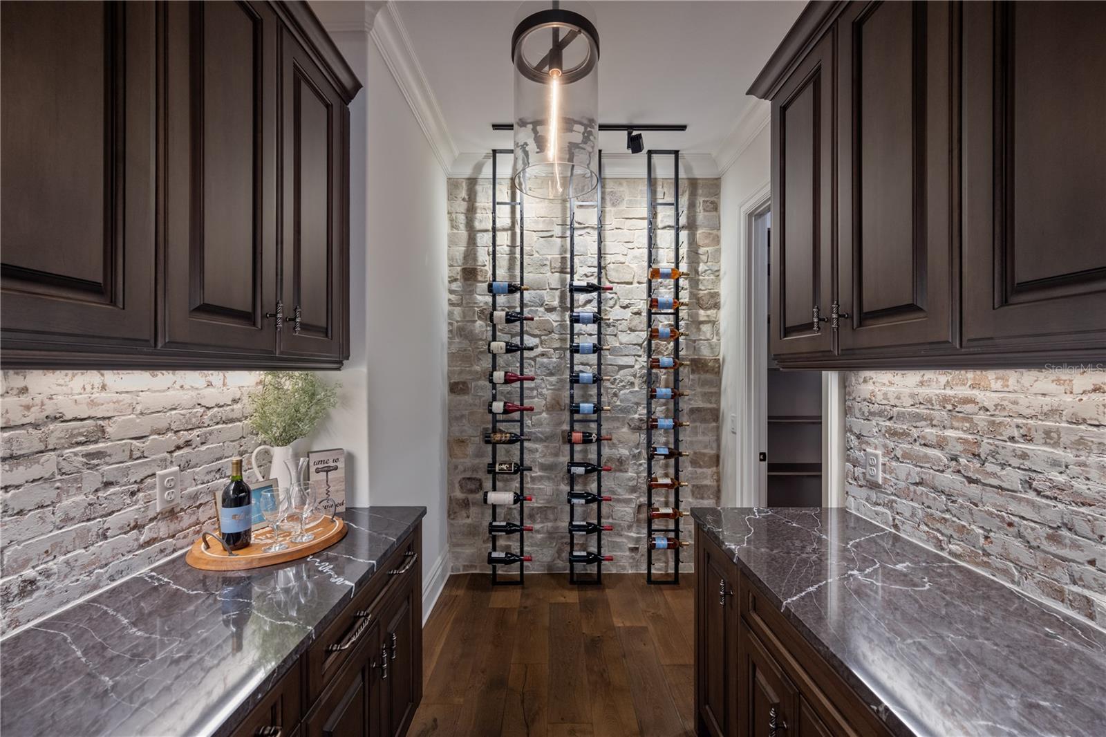 Image 14 of 45 For 10443 Los Feliz Drive