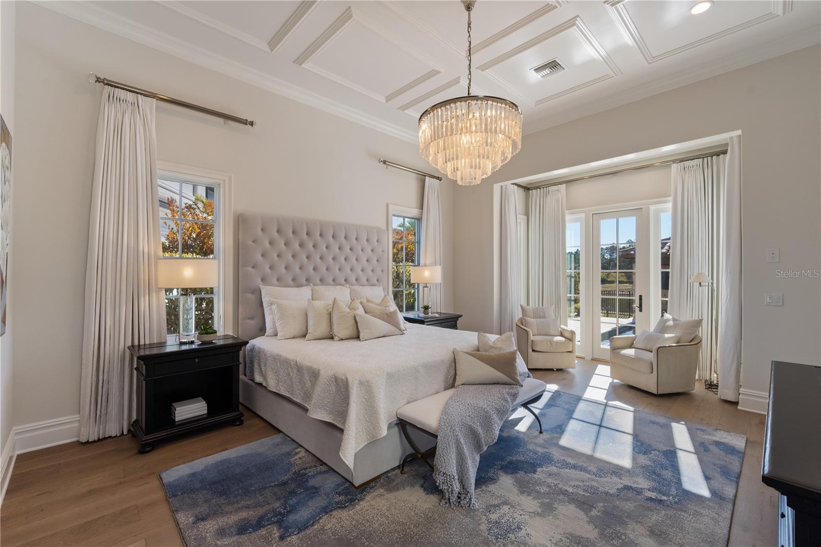 Image 15 of 45 For 10443 Los Feliz Drive