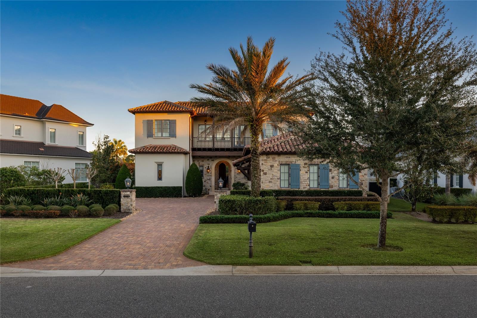 Image 41 of 45 For 10443 Los Feliz Drive