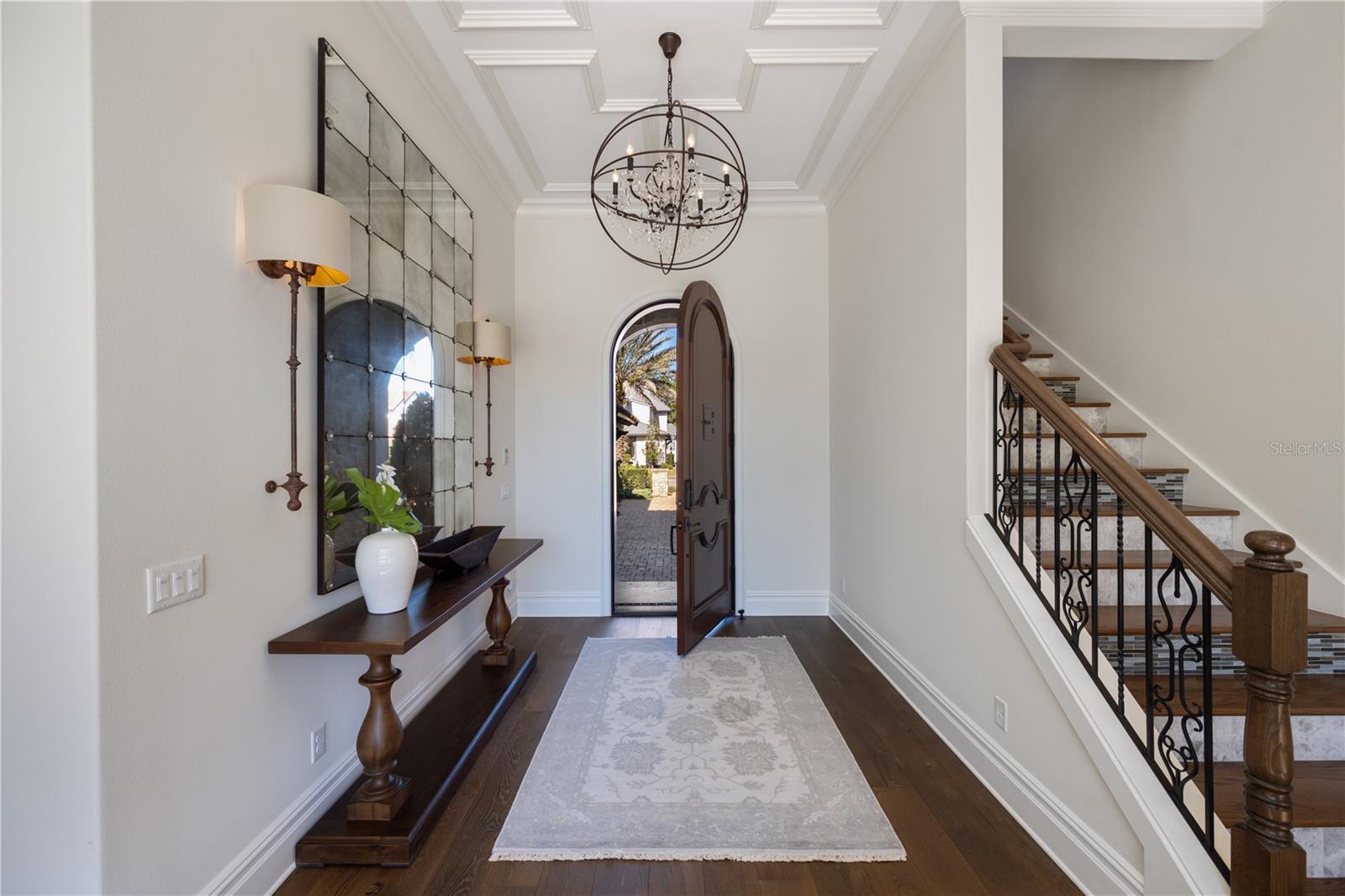 Image 6 of 45 For 10443 Los Feliz Drive