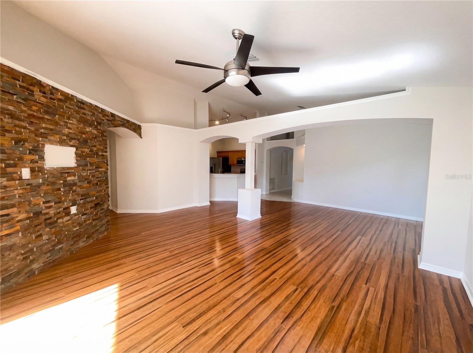 Image 12 of 26 For 18915 Nest Fern Circle