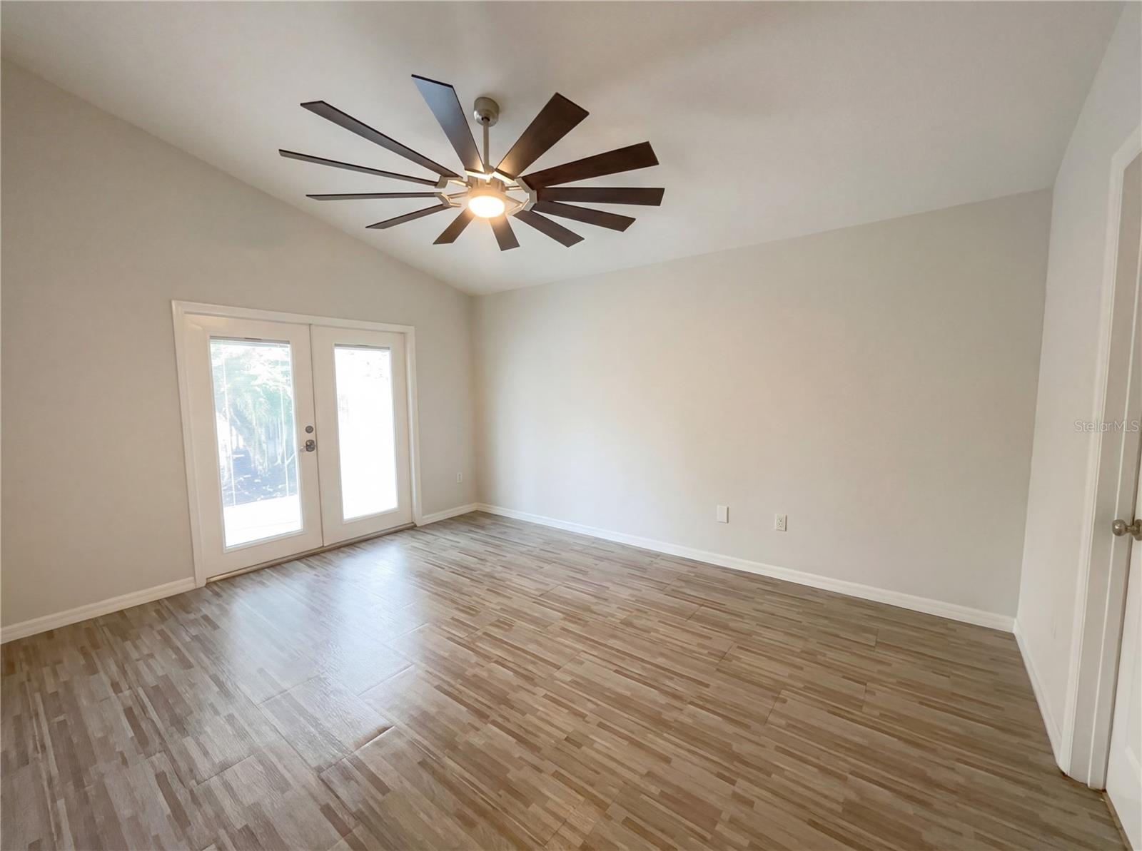 Image 19 of 26 For 18915 Nest Fern Circle