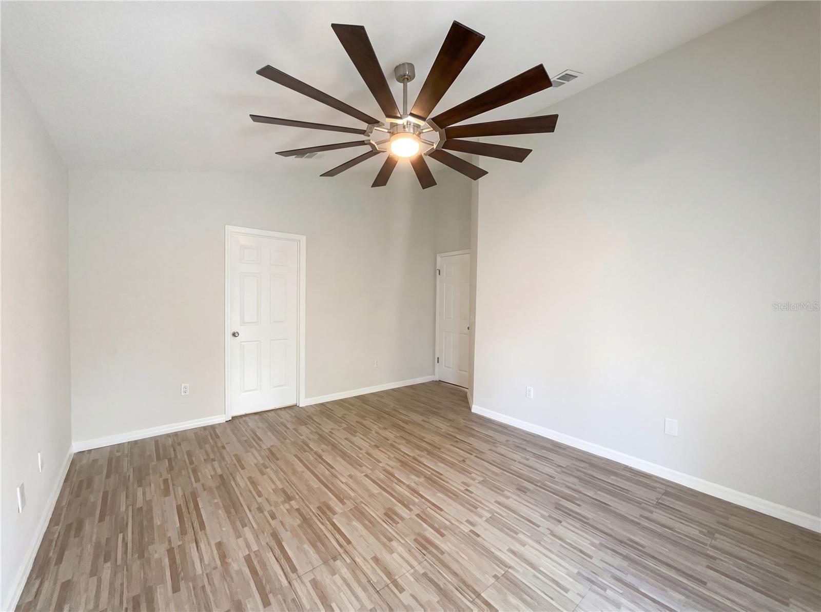 Image 20 of 26 For 18915 Nest Fern Circle