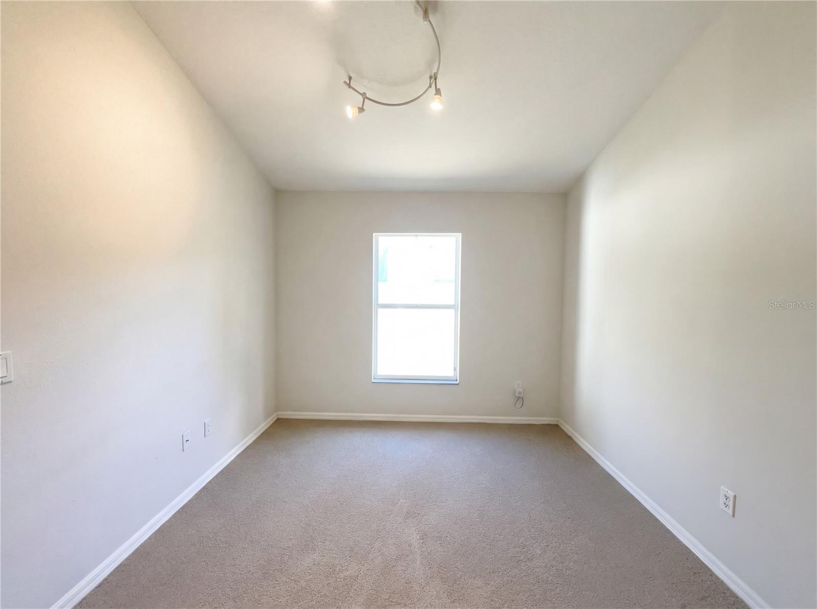 Image 6 of 26 For 18915 Nest Fern Circle