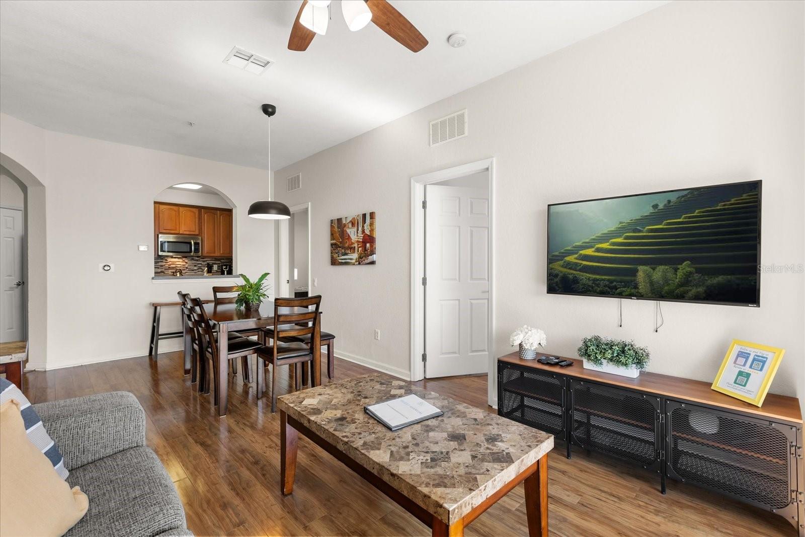 Image 7 of 48 For 4024 Breakview Drive 40304