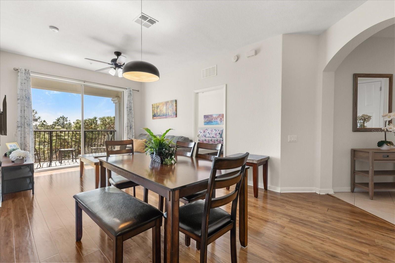 Image 9 of 48 For 4024 Breakview Drive 40304