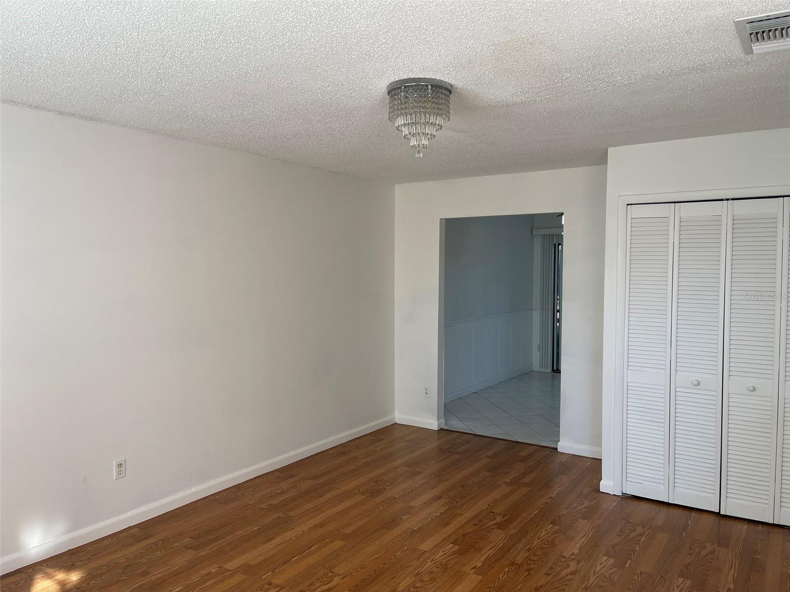 Image 2 of 23 For 1525 Casa Park Circle