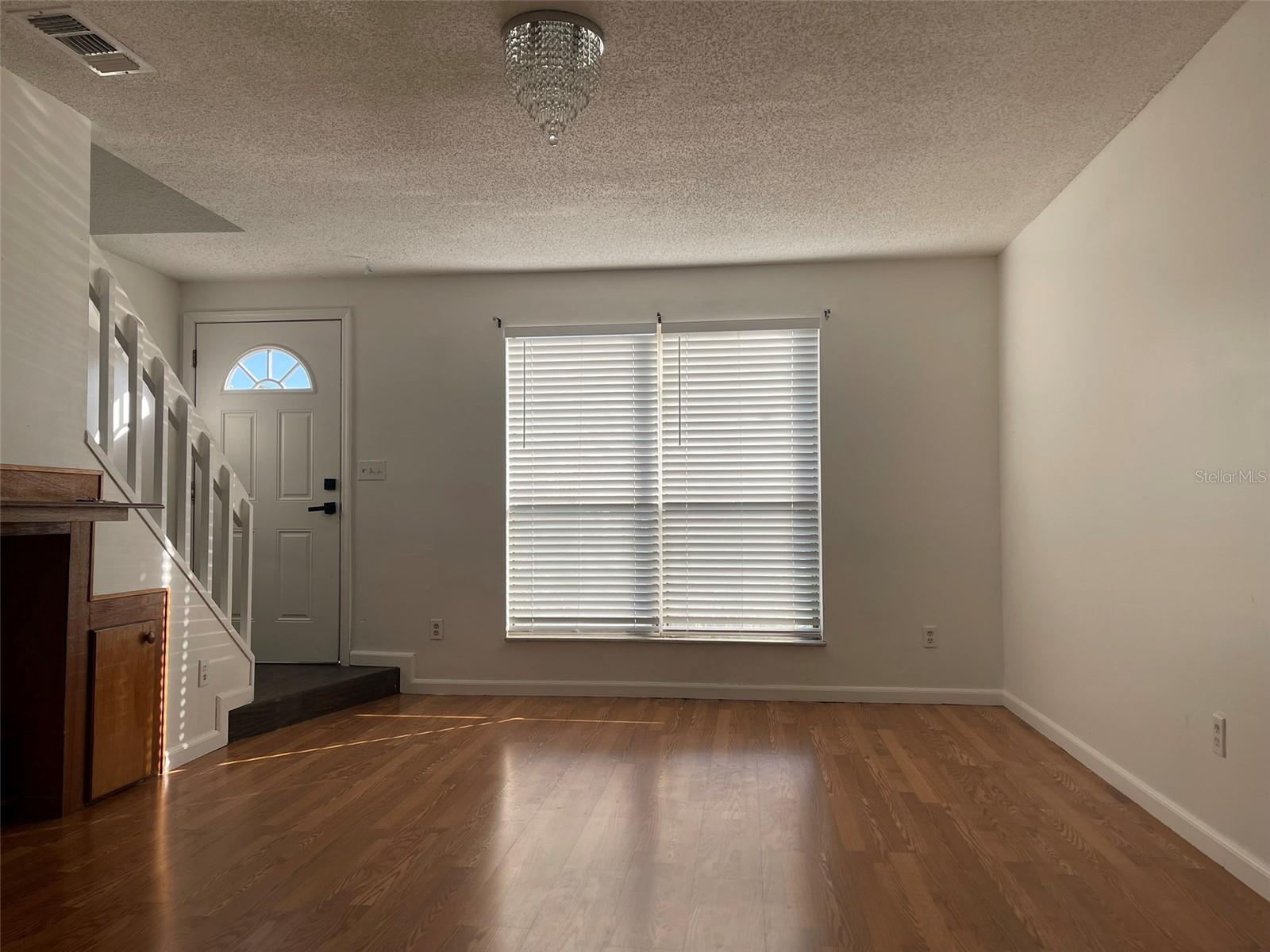 Image 3 of 23 For 1525 Casa Park Circle