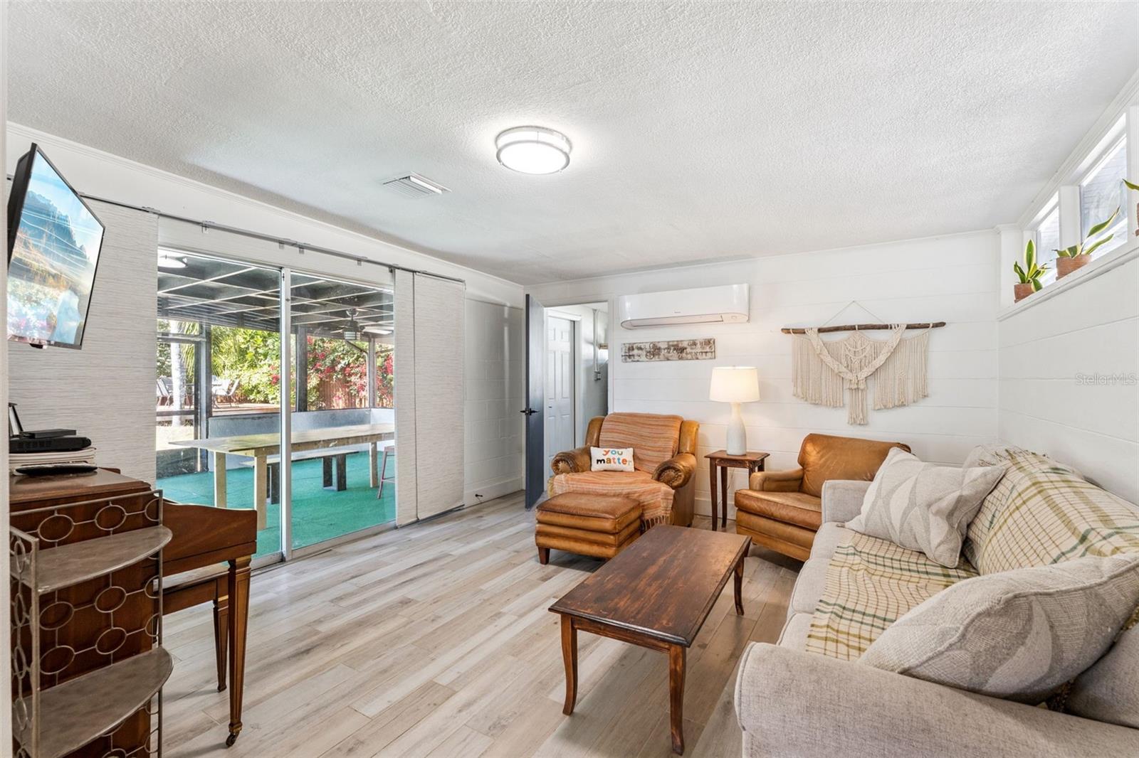 Image 19 of 27 For 4532 Bradley Avenue