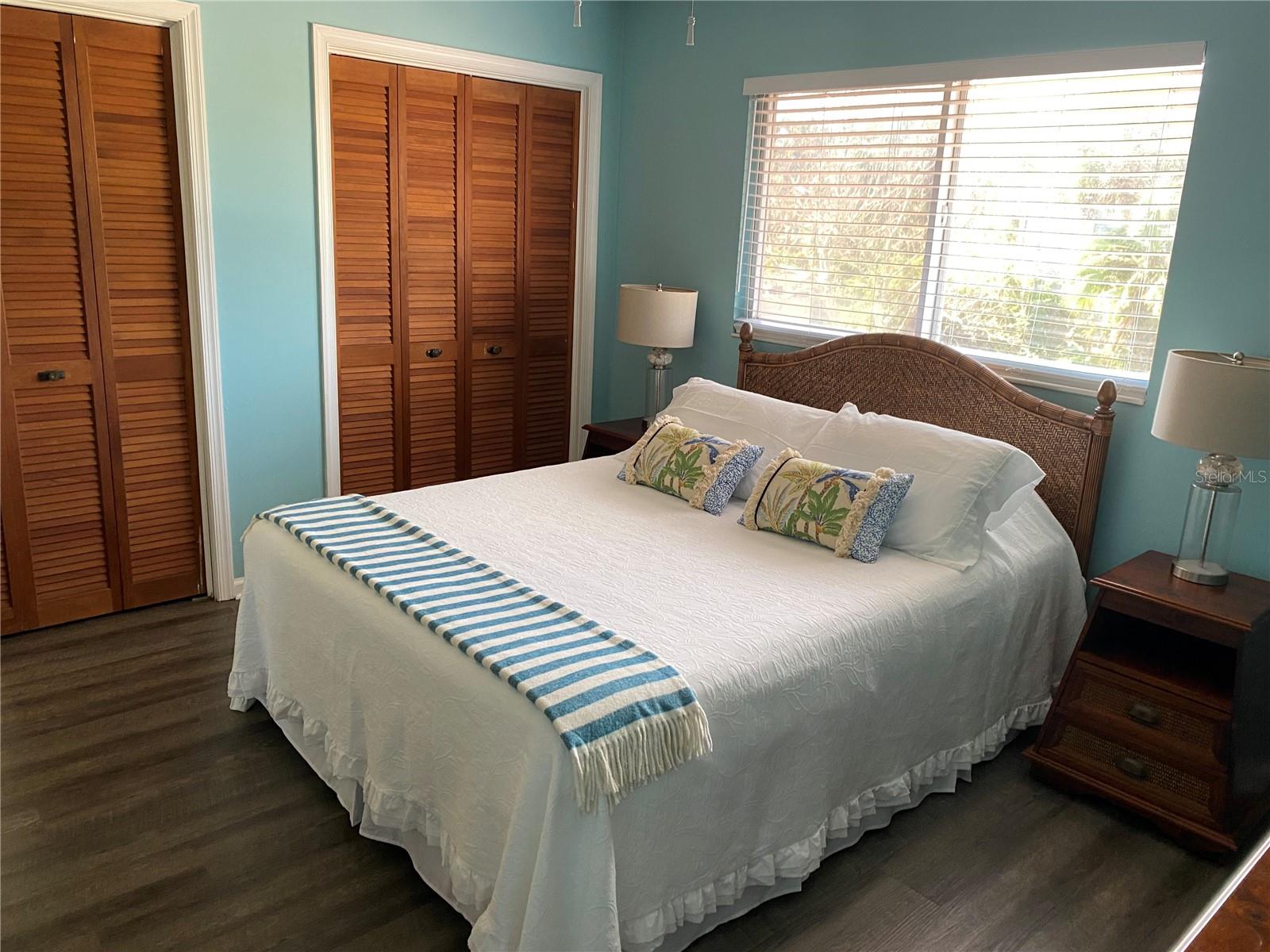 Image 10 of 13 For 2124 Atlantic Avenue 2124