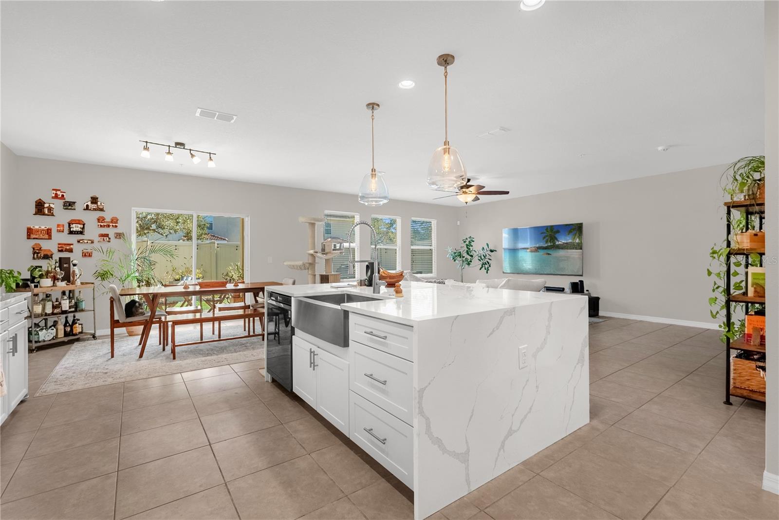 Image 13 of 32 For 2096 Water Tupelo Way