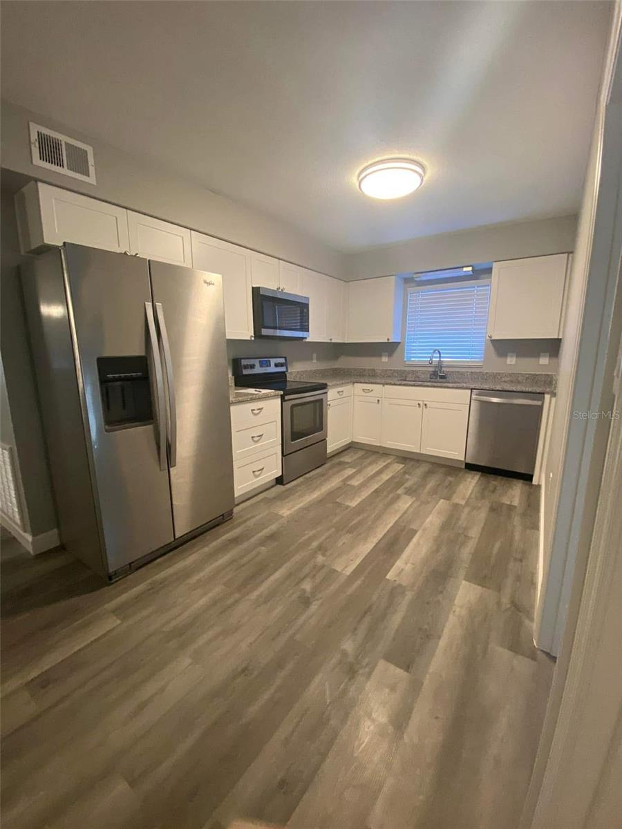 Image 4 of 9 For 2709 Grand Island Shores Road 2709