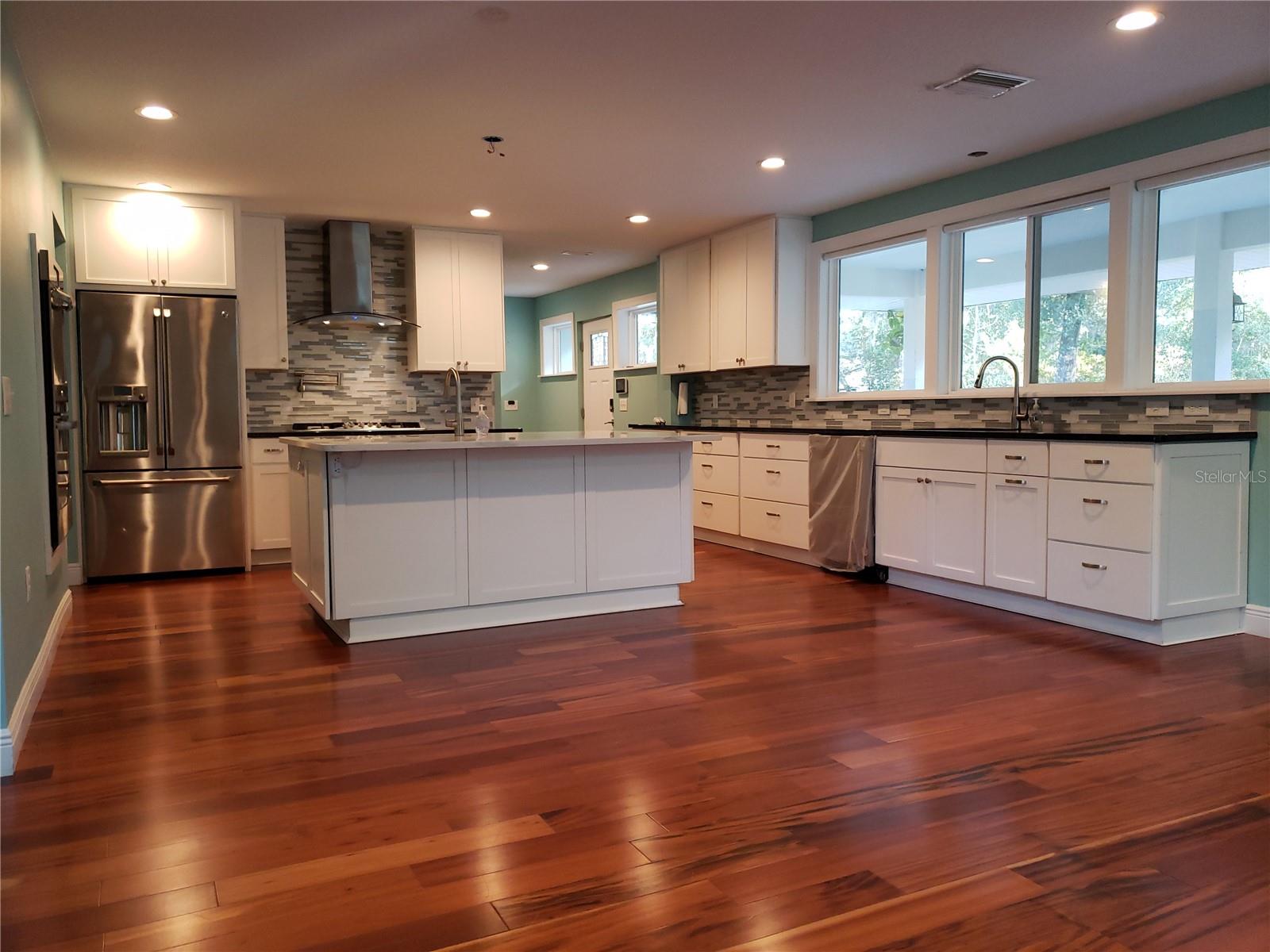 Image 7 of 41 For 851 Minnesota Avenue