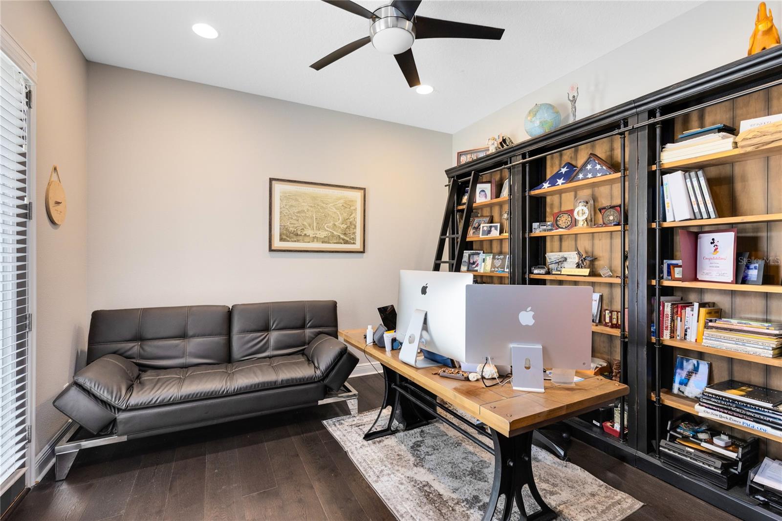 Image 14 of 55 For 13153 Lessing Avenue