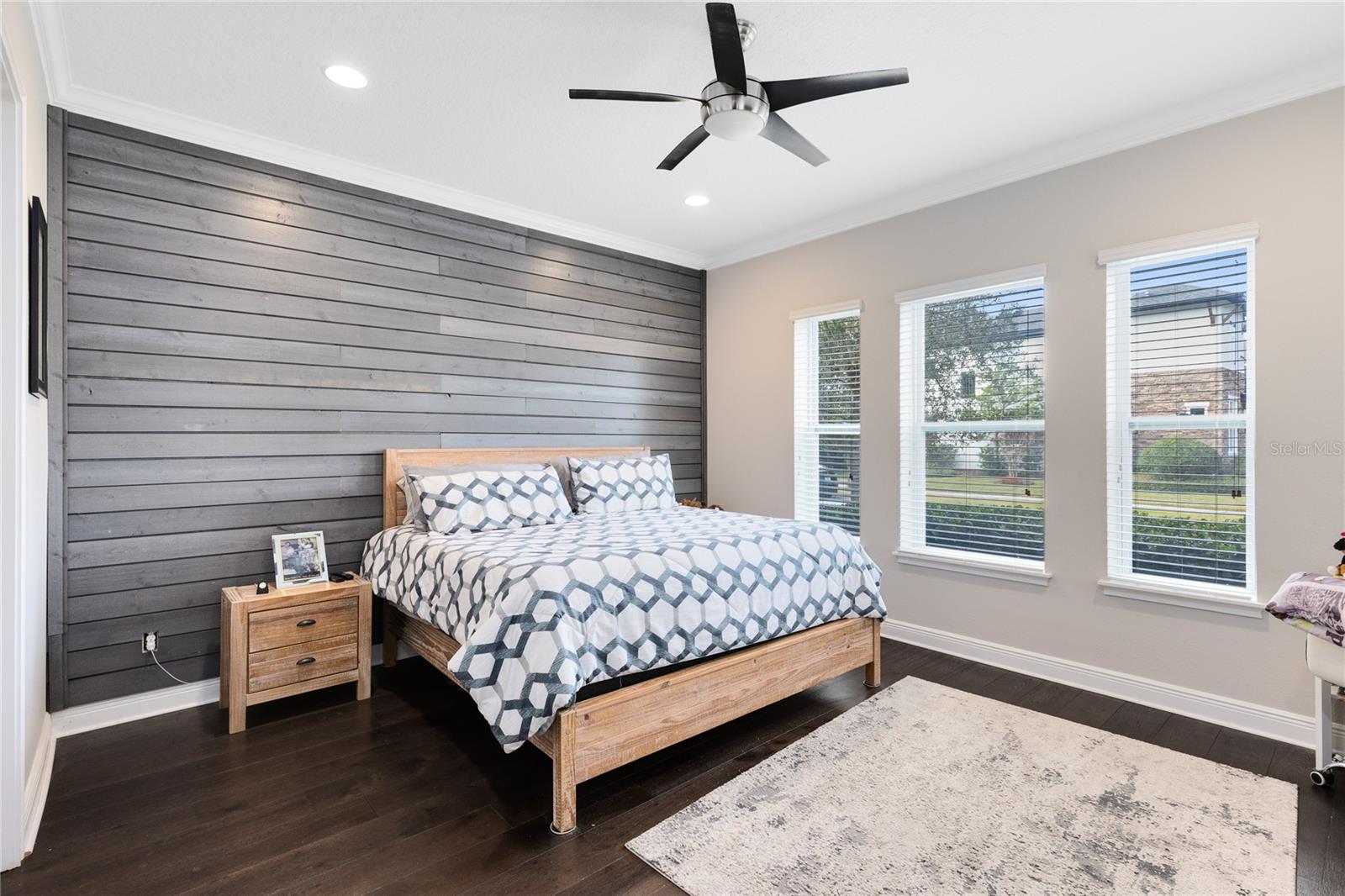 Image 20 of 55 For 13153 Lessing Avenue