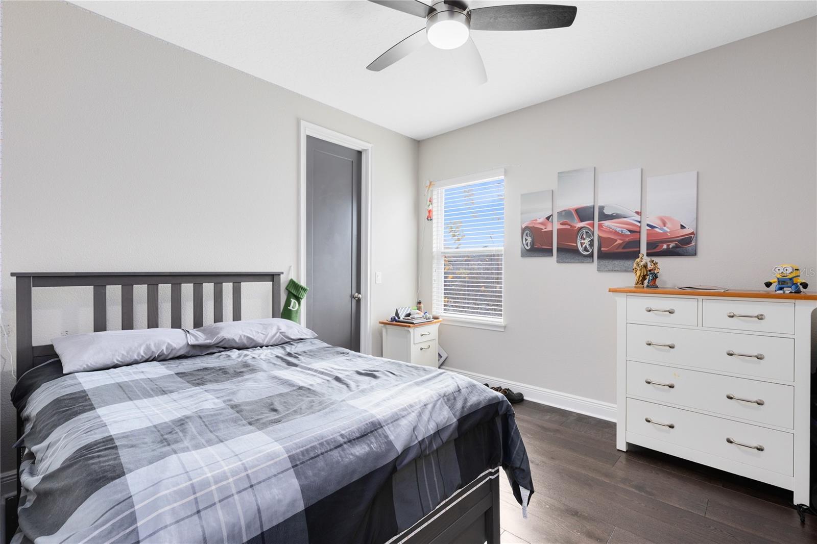 Image 24 of 55 For 13153 Lessing Avenue