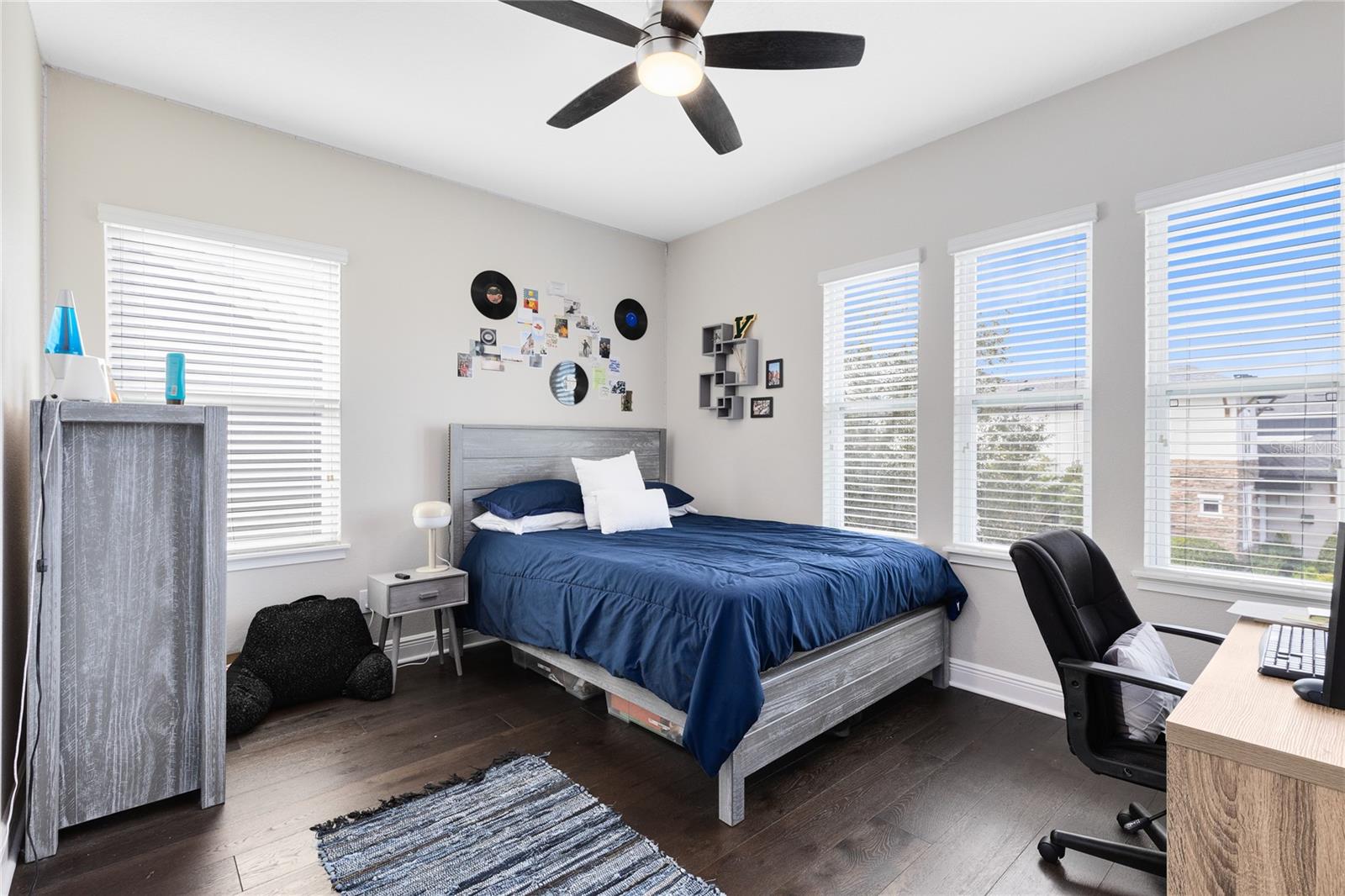 Image 27 of 55 For 13153 Lessing Avenue