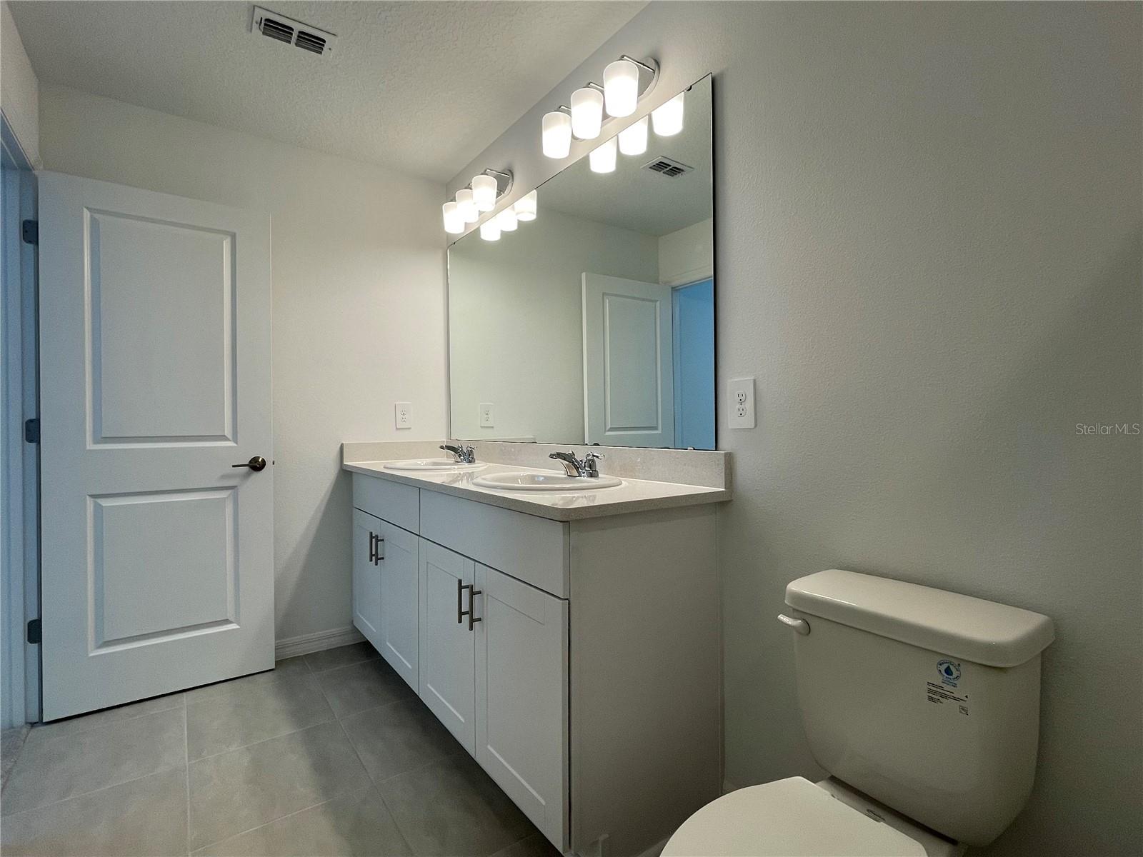 Image 12 of 23 For 1309 Axel Graeson Avenue