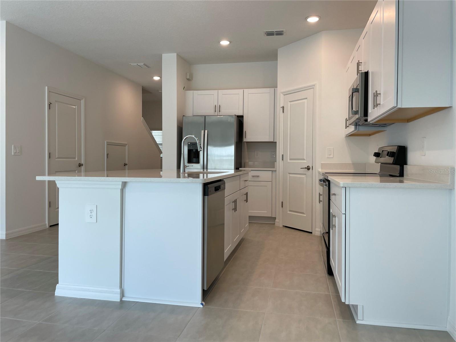 Image 5 of 23 For 1309 Axel Graeson Avenue