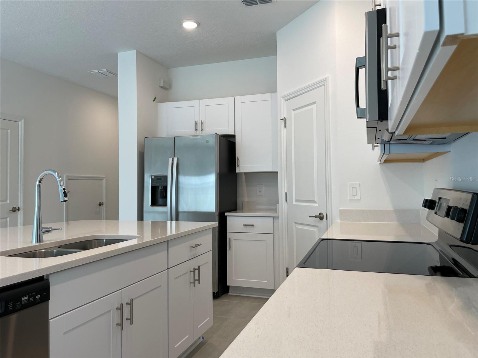 Image 6 of 23 For 1309 Axel Graeson Avenue