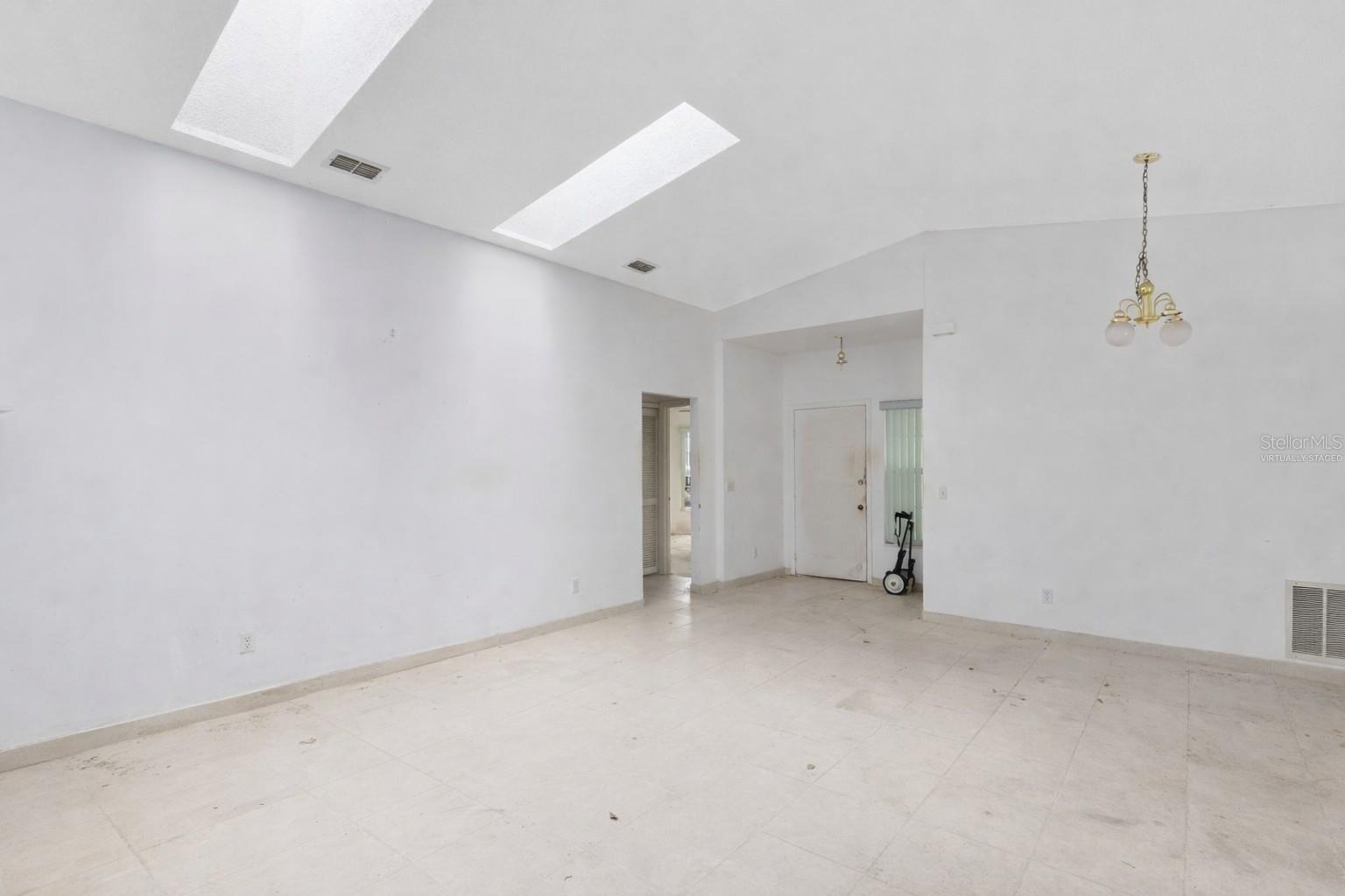 Image 15 of 34 For 734 Wechsler Circle