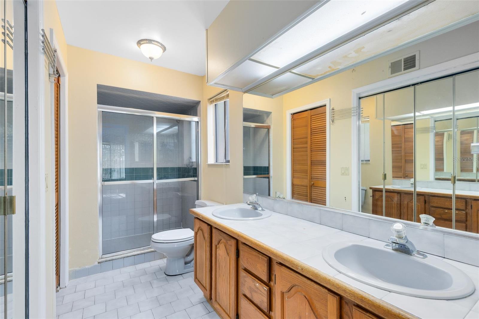 Image 17 of 33 For 9816 Tattersall Avenue