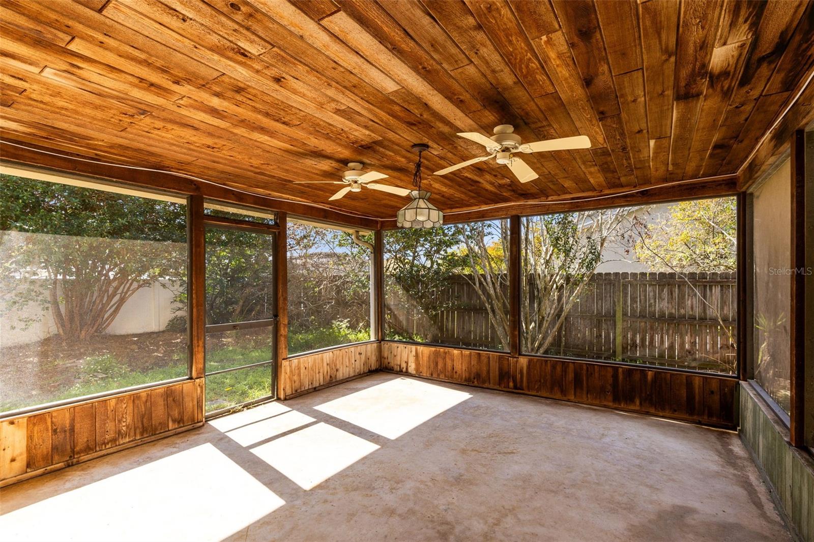 Image 23 of 33 For 9816 Tattersall Avenue