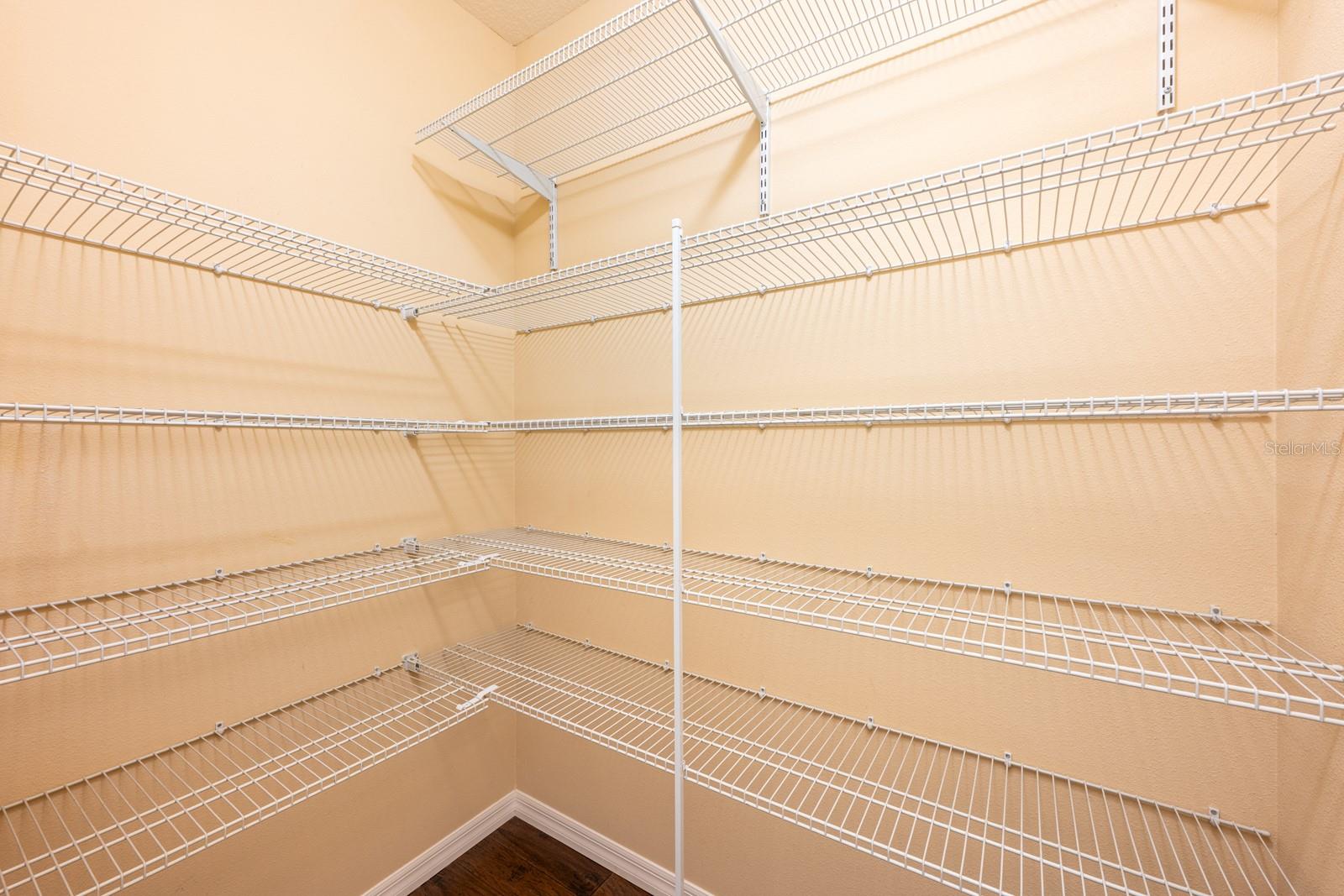 Image 13 of 44 For 10954 High Bush Court