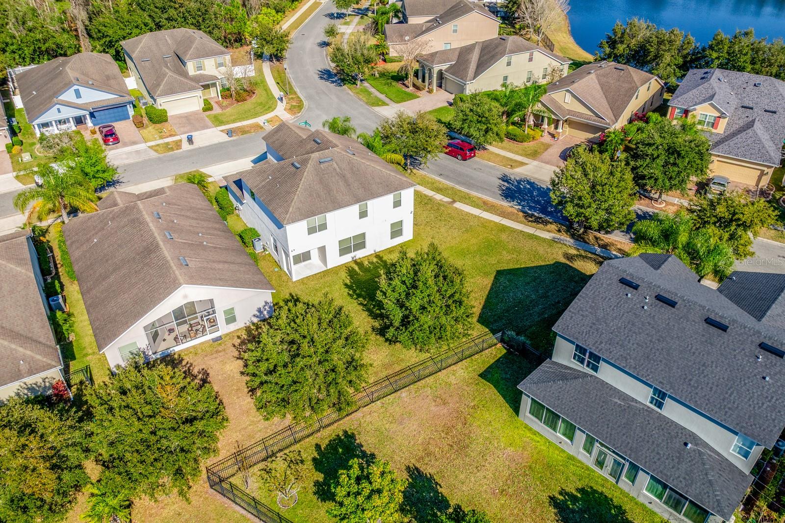 Image 32 of 44 For 10954 High Bush Court