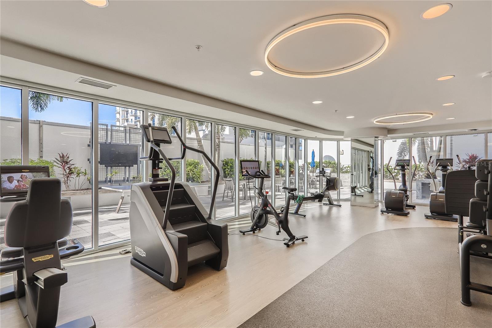 Image 11 of 14 For 415-3 Pine Street