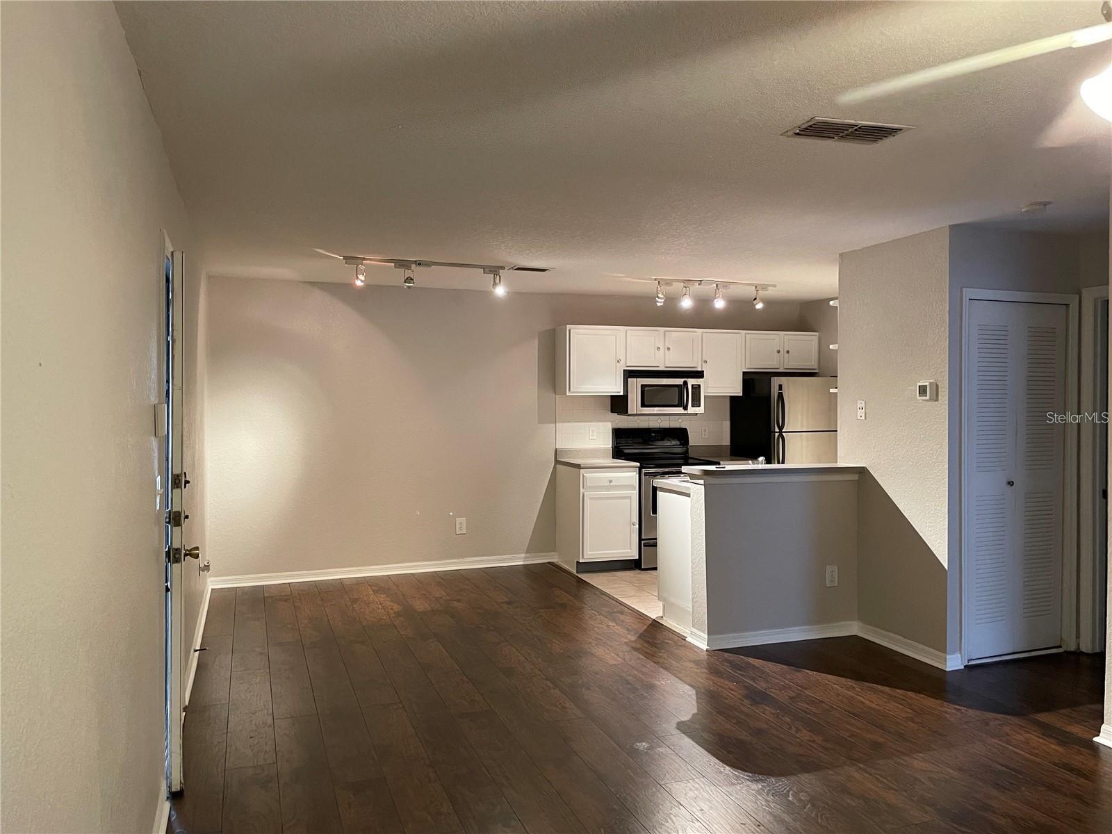 Image 8 of 9 For 7630 Pissarro Drive 16107