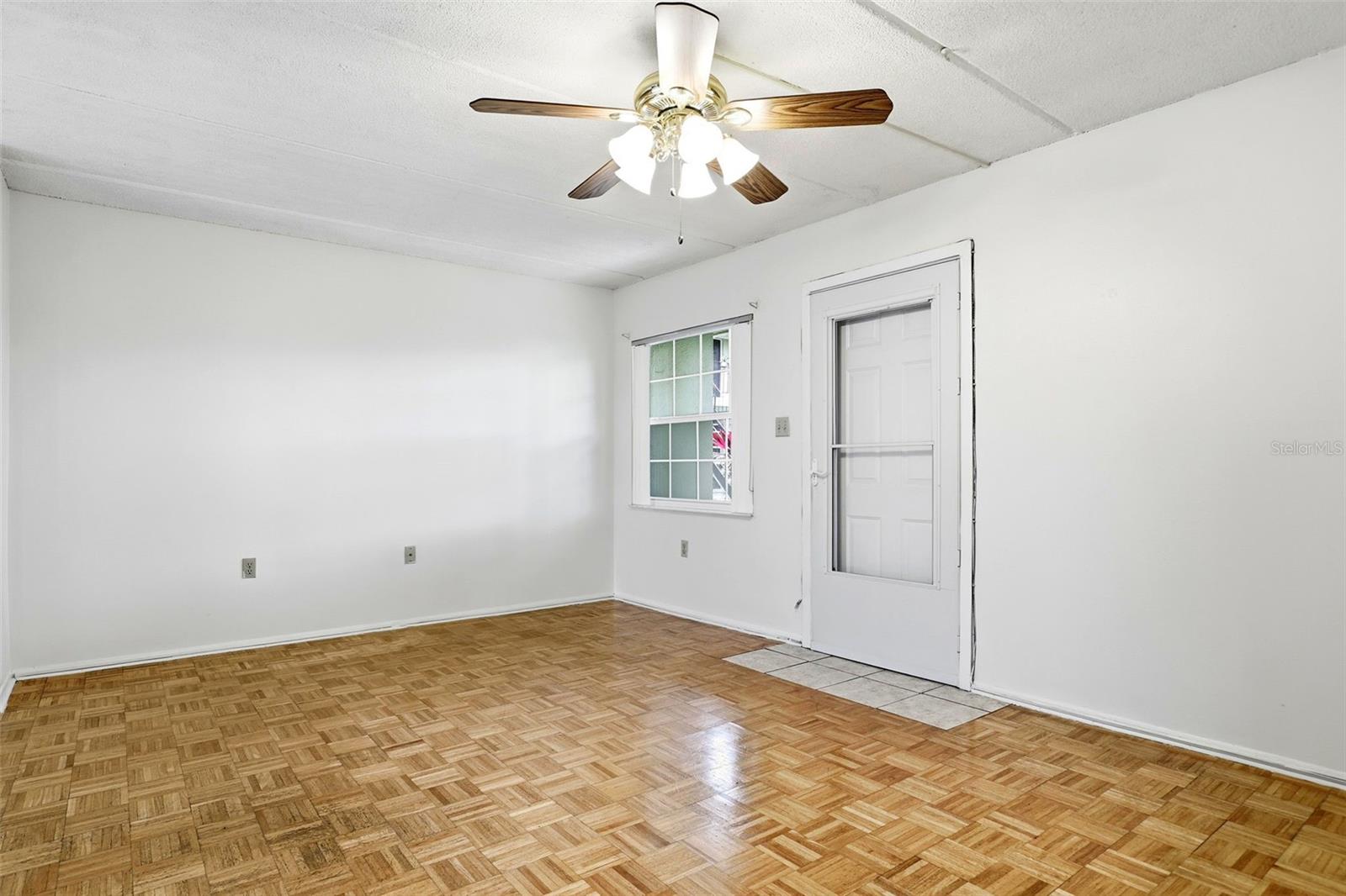 Image 13 of 30 For 525 Conway Road 49